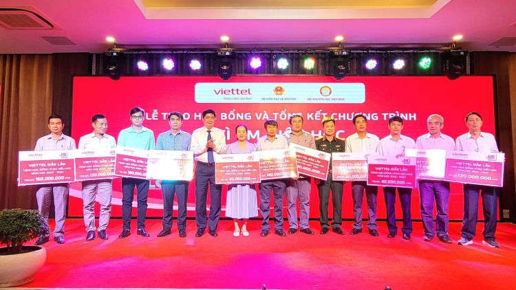 Dak Lak: Diâp lối 600 hnoăng liăn ăm hok tro kơtiê hriâm rơkê