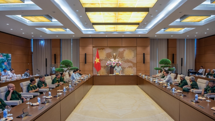 Khua git gai pơ ala mơnuih ƀôn sang ơi Vương Đình Huệ bưp Khul tơhan hơkrŭ đưm ayăt mă krư̆, mă ngă mơnă ƀơi tơring čar Nghệ An