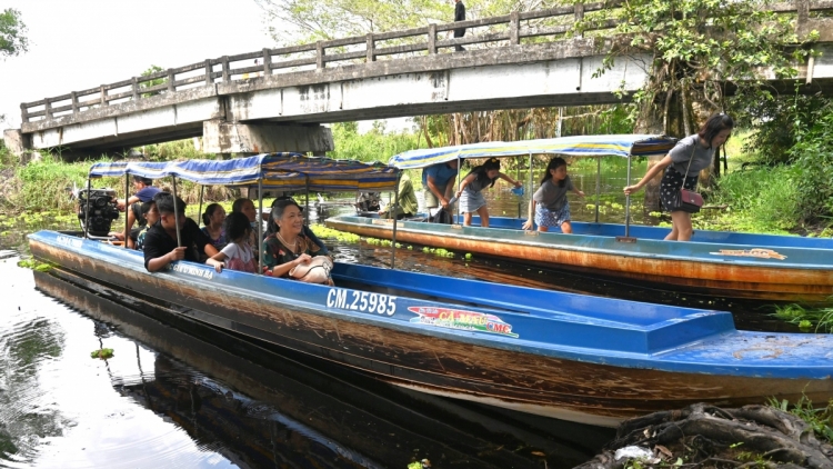 PATAGOK PREIN KHANG DU LỊCH DALAM BHUM TANERAN KRAONG CỬU LONG