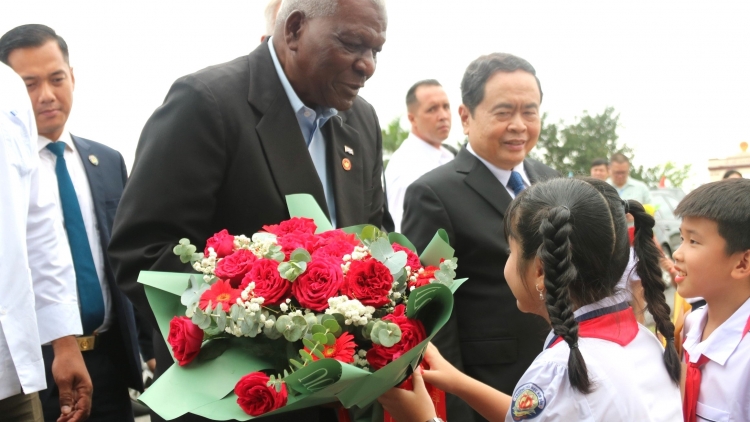 Chủ tịch Quốc hội Chính quyền Đhanuôr Cuba tước lum lêy tỉnh Quảng Trị