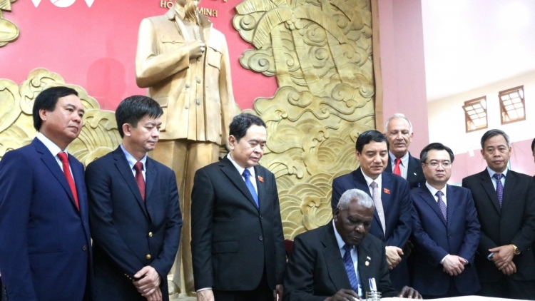  Khua bruă kƀĭn ala Cuba nao čhưn ti čar Quảng Trị 