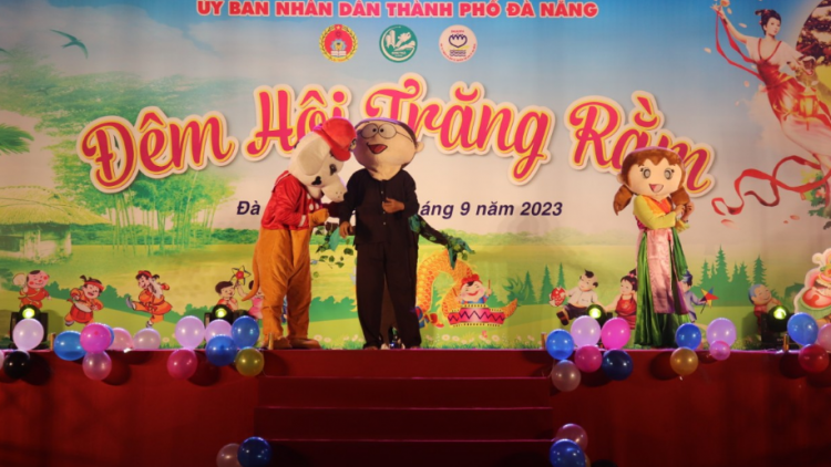 Đà Nẵng bhrợ “Ha dưm tr’cuôl” Tết Trung thu đoọng ha 300 p’niên lưm k’đhap k’ra