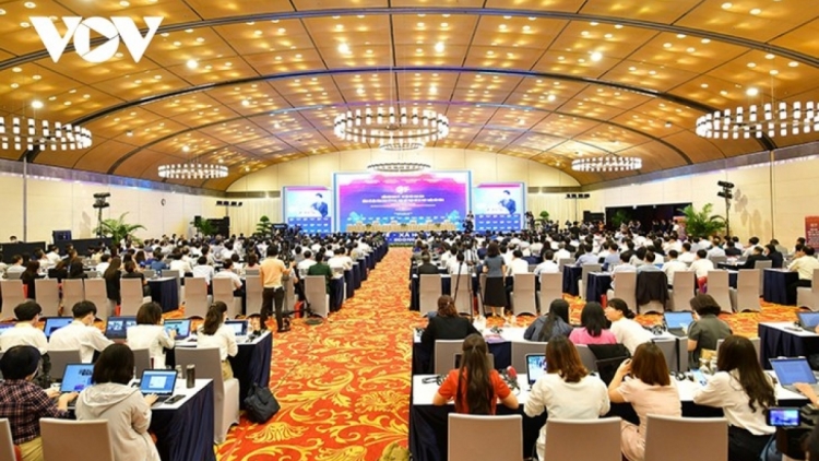 Pơrjum cri bơyai Lơh sa mpồl bơtiàn lơgar Việt Nam nam 2023