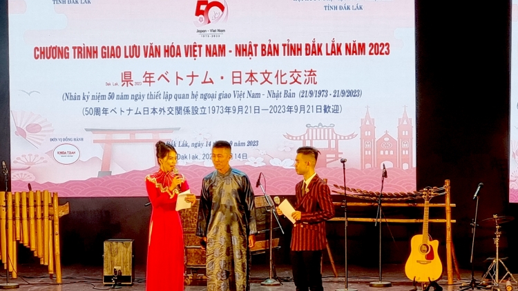 Trâm mâ mơhno khôi túa lĕm tro Việt Nam – Nhuk a Dak Lak
