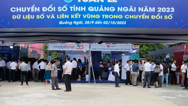 G’lúh tr’nợơp Quảng Ngãi bhrợ apêê t’ngay bhiệc bhan Chuyển đổi số