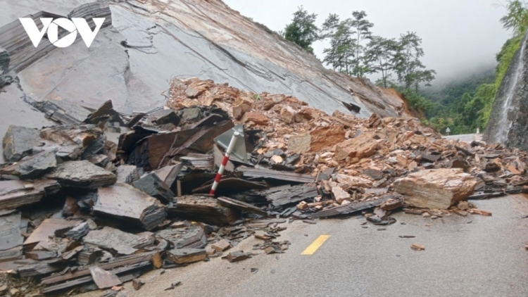 Boo tuh bhrợ bil bal đhị Trung Bộ, bấc đhị crêê tr’pác