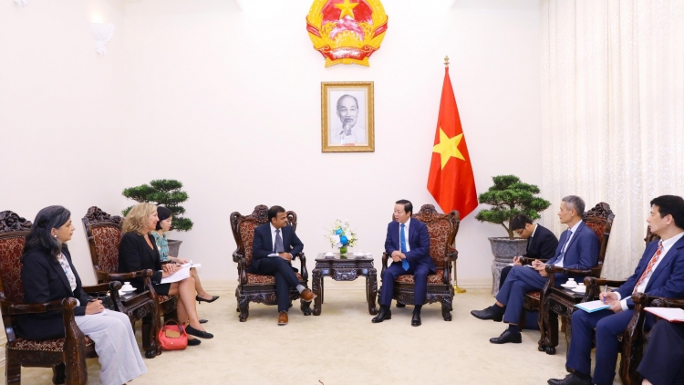 Kơ-iăng khua dêh čar ơi Trần Hồng Hà tŭ jum Kơ-iăng khua group Walmart