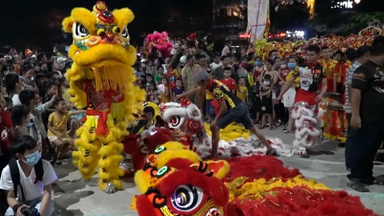 Tết Trung thu đhị thành phố Hội An bơơn ta moon nắc k’cir văn hoá phi vật thể k’tiếc k’ruung