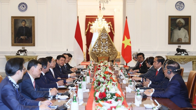  Khua knŭk kna Phạm Minh Chính bi tuôm hŏng Khua mil čhil Indonesia Joko Widodo 