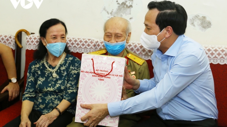 Tơợ t’ngay 5/9, mơ zên zooi đoọng ha ma nưih vêy c’rơ g’lêêh lâng cách mạng dzooc 2.055.000 đồng