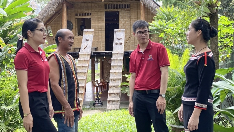 Aribank Dak Lak: Anih tơgŭm ăn kon pơlei kon kông jang chŭn mir tơring hơtăih hơtŏ