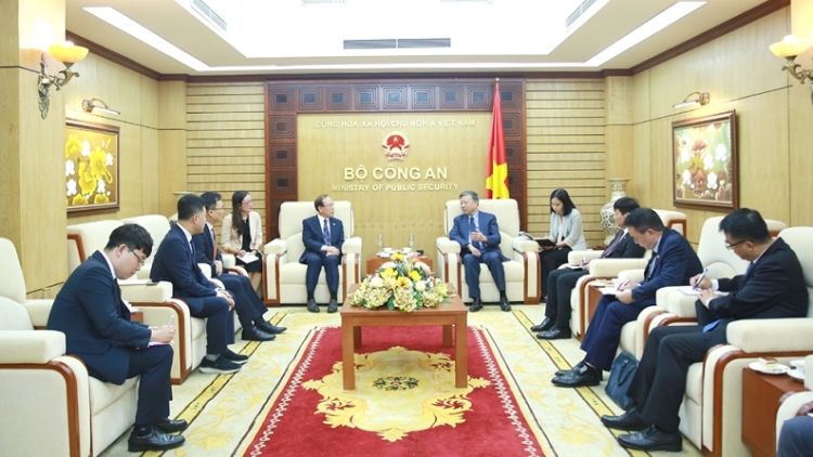 Khua ding jum ơi Tô Lâm tŭ jum Khua anom bruă tơhan pôlih wai lăng ia rơsĭ Hàn Quốc