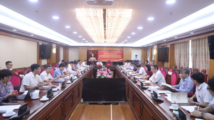 Cau lơh broă pơlam jơnau pal git loh làng gùng dà broă lơh bơh Đảng tàm gah nội cíñ