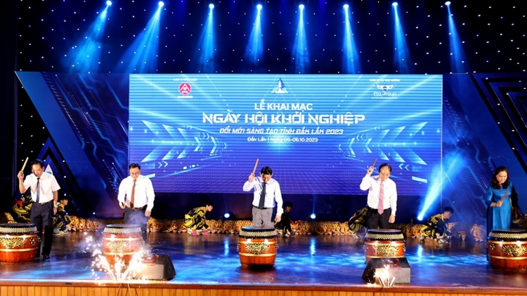 Hơ̆k m’ak Knăm mphŭn čô̆ kơ bruă mlih mrâo ti Dak Lak 