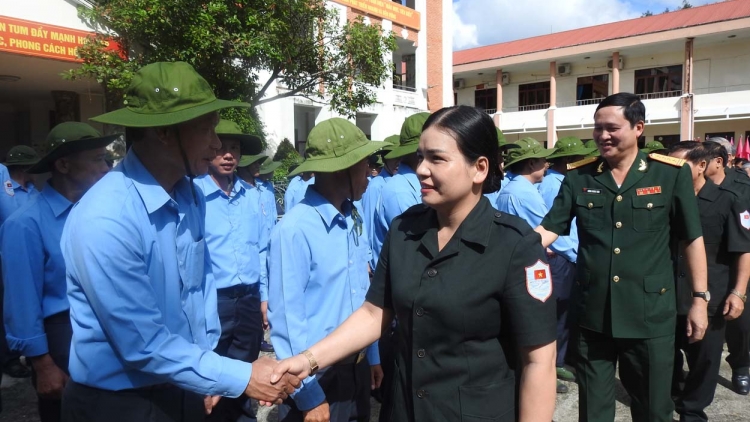 Đội K53 Kon Tum ai cau lòt jòi, tơrgùm ƀồc ntìng cau ling chơ̆t màng chơ̆t phi să tàm lơgar Lào mờ Campuchia 