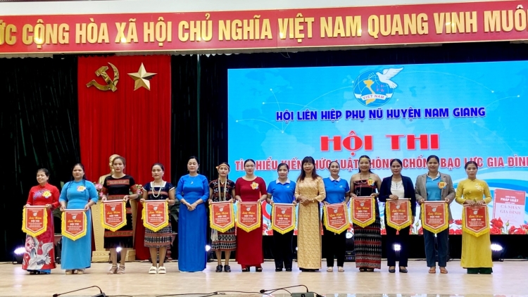 Nam Giang (Quảng Nam) bhrợ tr’thi chêêc năl c’năl Luật zêl, cha groong tr’vay tr’pooh coh pr’loọng đong