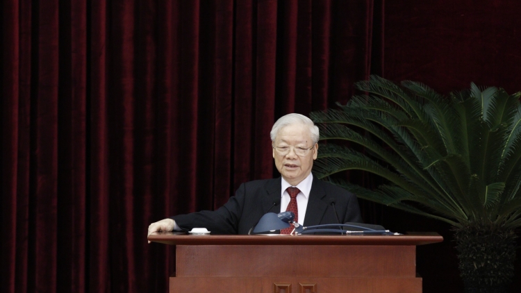 Pa xang Hội nghị g’luh 8 Ban Chấp hành Trung ương Đảng khóa XIII