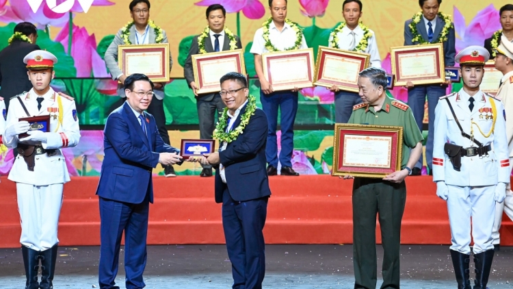 Hnoăng cheăng hbrâ mơdât on chếo, xo tơdroăng ki hbrâ mơdât cho tơdroăng ki xiâm