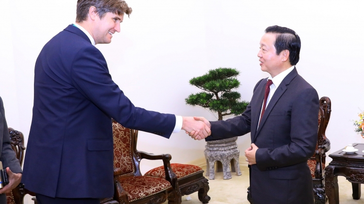 K’iăng khua knŭk kna Trần Hồng Hà drông chưn leh khua bi ala mơ̆ng Êpul hgŭm Ơrôp 