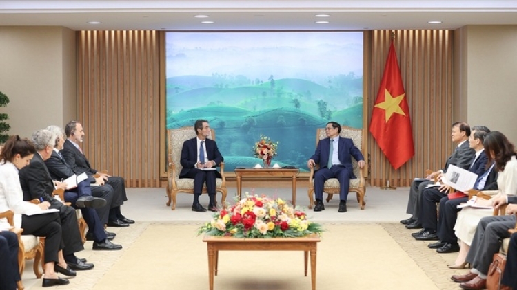 Thủ tướng Phạm Minh Chính sơng pơma dơnuh hăm ƀok Attilio Fontana, Kơdră chĕp pơgơ̆r tơring Lombardy, Italy