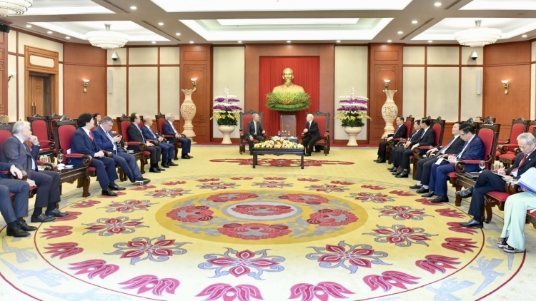 Ƀok Tổng Bí thư Nguyễn Phú Trọng sơng pơma dơnuh hăm Kơdră Đu-ma Kuôk ya (Hă viê̆n) Nga 