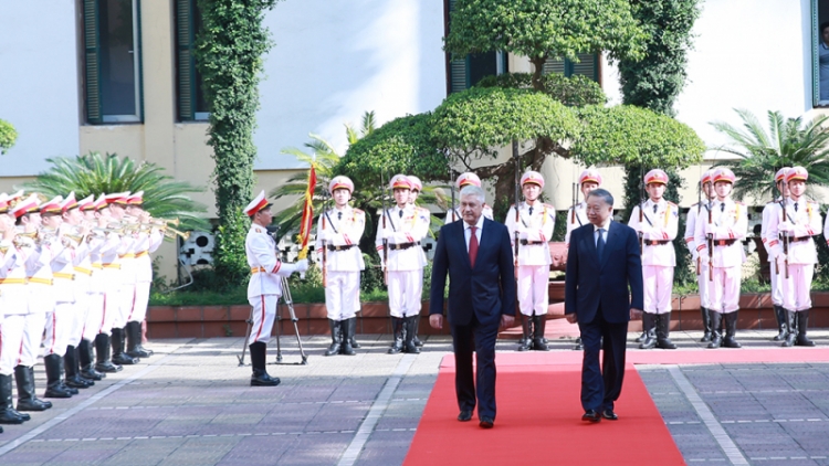 Kơdră tơm Tô Lâm sơng păng pơma đam hăm Kơdră tơm Nội vụ Liên bang Nga 