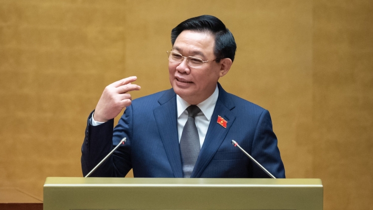 Kơdră chĕp pơgơ̆r Kuô̆k hô̆i vang năm Hop akŏm pơtôch bơ̆ jang pơgơ̆r Hop akŏm Nghĭ si sơnăm mơlôh lơ̆m Plei teh ‘măng mă  9