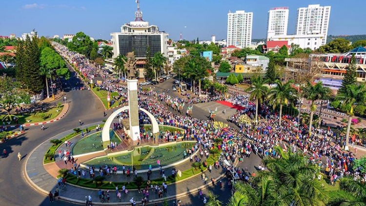 Buôn Ma Thuột đêm hội