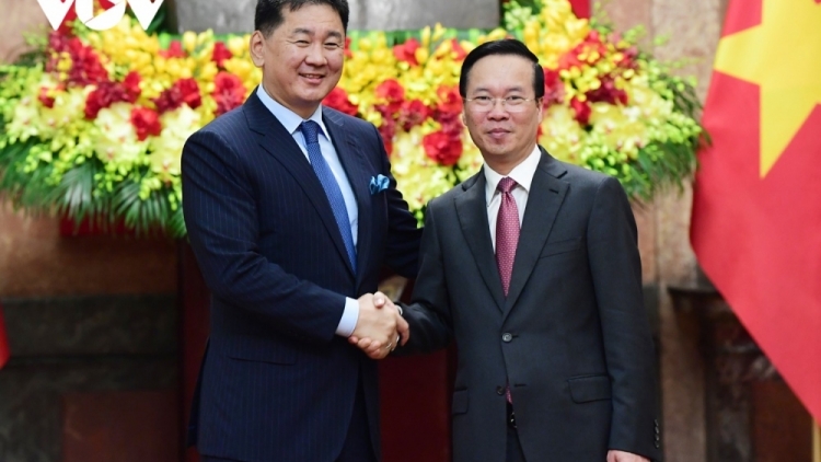 Pôa Võ Văn Thưởng, Kăn xiâm hnê ngăn tơnêi têa ƀă Kăn xiâm pơkuâ kong têa Mông Cổ lăm pôu Khu xiâm Cảnh sát Cơ động