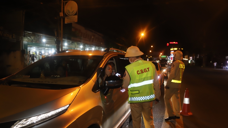 Lâm Đồng châ ‘nâi hên ngế vê rơvế yương tĭnh ƀă ma tŭi 