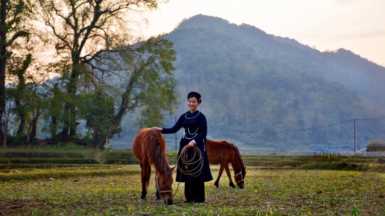 CHƯƠNG TRÌNH KHAY HENG TÀY - NÙNG  (Thứ Ba- vằn xo 7/11/2023)