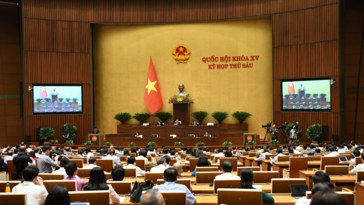 Quốk Hội: Nền nòn tŭ sền wơl jơnau ring bal lơh rơndăp broă cih Adăt ù tiah tam gơl