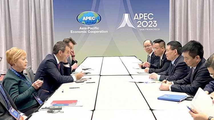 Ƀok Kơdră Hồ Đức Phớc bơ̆ jang hăm dôm Kơdră tơm vei lăng jên hu tơ̆ Hop akŏm APEC 2023