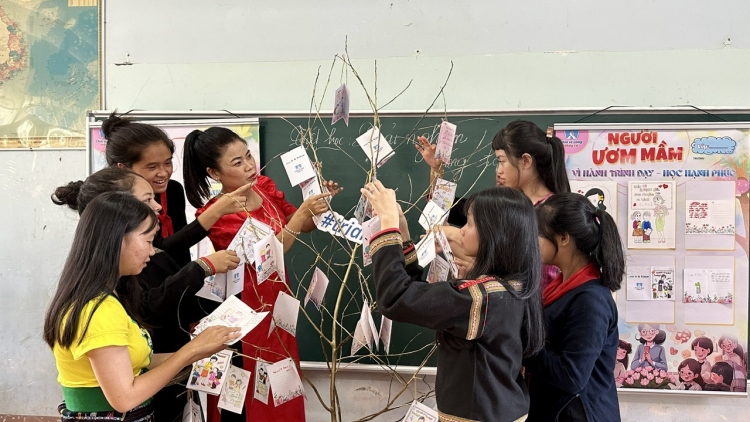 Hnam trưng hŏk jăl 2 teh đak rong ‘me hŏk tro kon kông apŭng Lăk - hơnih hnam trưng ‘noh hnam, thây kô ‘noh mĕ ƀă