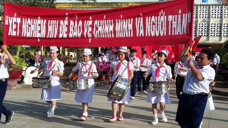 ANEK SAIH, SINH VIÊN CAN THƠ KHAM MERAT HU MBAOK TAME PACANG CAGA HIV/AIDS