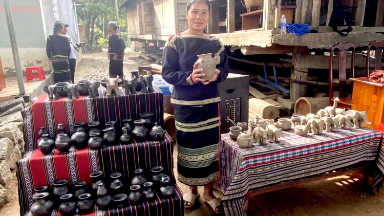 Dak Lak: Mjưh ruê̆ adŭ mtô bi hriăm leh anăn mkra mnơ̆ng hŏng lăn čuh Mnông 