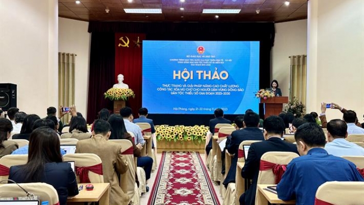 Cribơyai tơnguh uă cồng nha lơh broă tơn jơh bơta ờ gĭt sră ai tiah jơi bơtiàn dồ ết nă cau in  