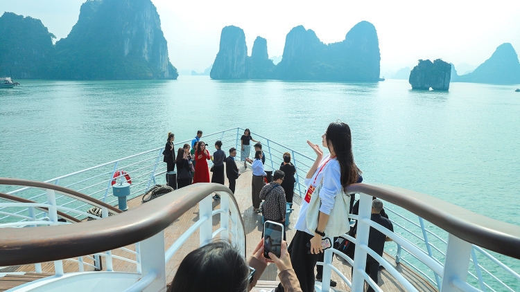 Khul kơdră kơpal tang măt ăn Chính hiệp Trung Quốc năm tơmang Ving Hạ Long