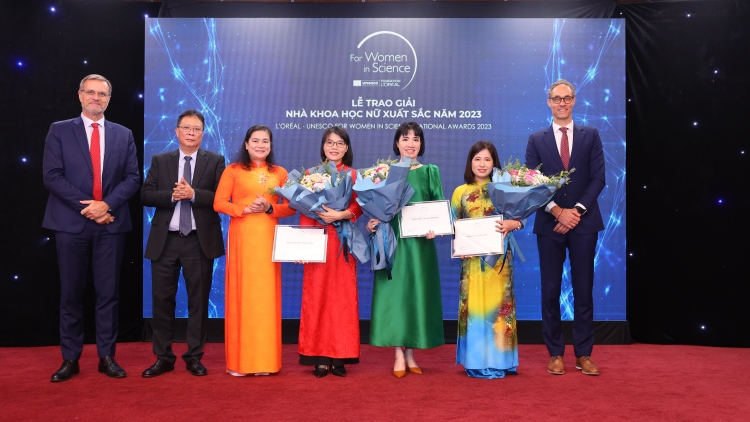 3 đong khoa học pân đil bơơn đơp Ch’ner Khoa học L’Oréal - UNESCO Tu râu pa dưr k’rơ liêm âng pân đil coh khoa học 2023