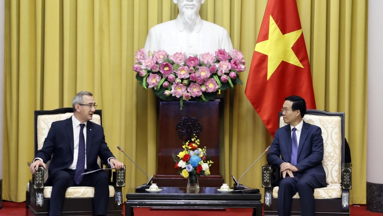 Khua mir sir Võ Văn Thưởng tŭ jum Khua tơring čar Kaluga, dêh čar Nga