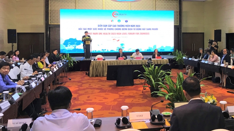 Cribơyai kwang bàng kấp dờng “Dùl pràn kơl să jan rcang sơndră kòp bơtờp bơh phan poan jơng tus mờ kòn bơnus”