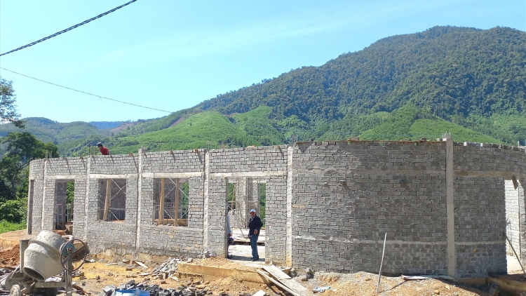 Đông Giang (Quảng Nam) pa choom bh’rợ tr’nêng đoọng ha k’nặ 230 manuyh pa bhrợ