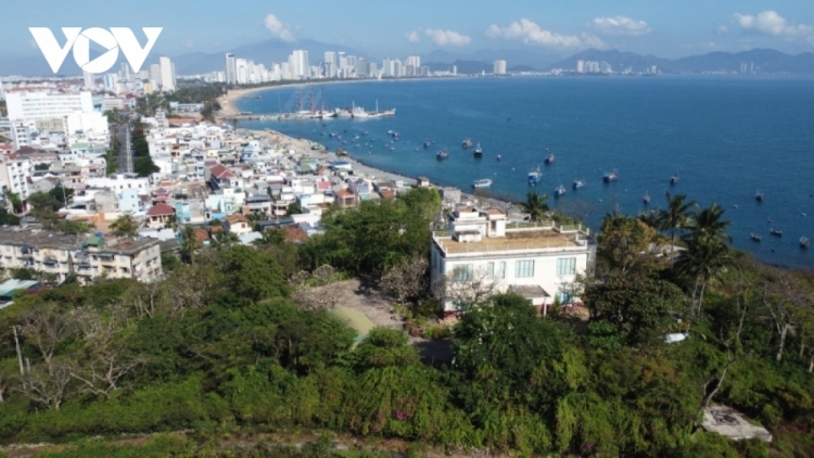 Pa đớp Trung tâm Zư lêy c’kir Khánh Hoà k’đhơợng lêy 5 đong biệt thự Lầu Bảo Đại