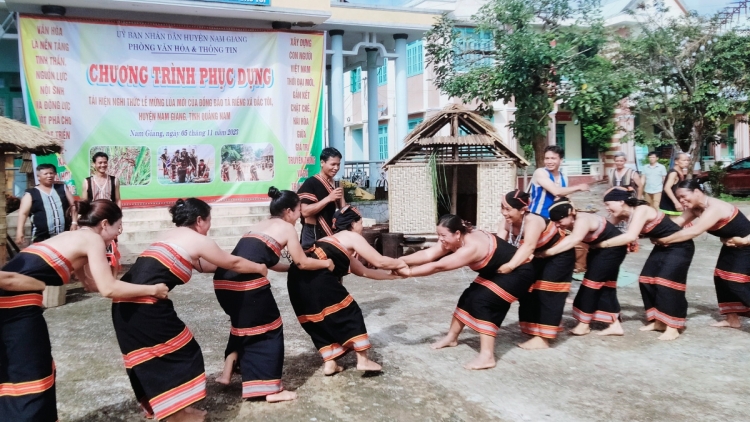 Đha đhâm manứih Tà Riềng chắp kiêng văn hoá ty chr’nắp