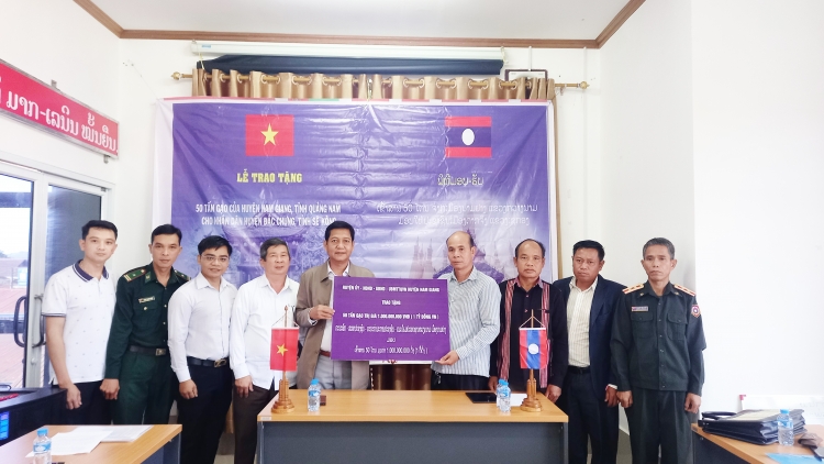 Nam Giang (Quảng Nam) zooi 50 tấn ch’neh đoọng ha đhanuôr chr’hoong Đắc Chưng (Lào)