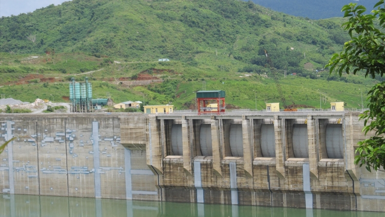 Nắc vêy bhrợ pa dưr 9 trạm thủy văn lâng 11 trạm đăng lêy boo đhị Quảng Nam