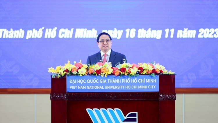 Thủ tướng Phạm Minh Chính râng nar rƀŭn bah Đại học Quốc gia nkuăl ƀon têh Hồ Chí Minh