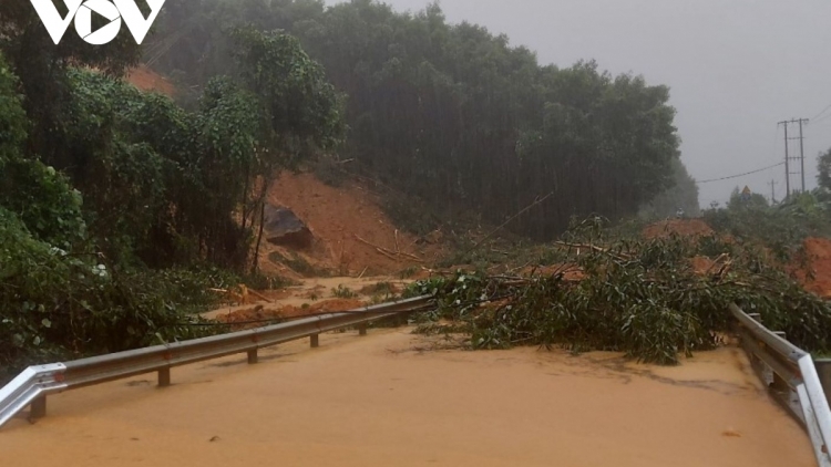 Thừa Thiên Huế: P’rơơt đhr’năng hr’lang k’tiêc, tuh hor, nong lit tu boo ngân