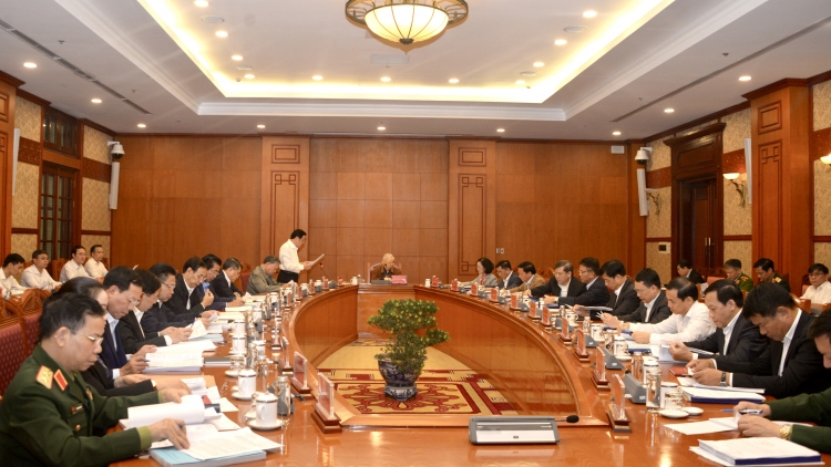 Khua gĭt gai Đảng Nguyễn Phú Trọng gĭt gai Klei bi kƀĭn Anôk bruă gưl dlông kriê dlăng hdră bi kdơ̆ng hŏng klei ƀơ̆ng ngăn, klei ngă amâo djŏ