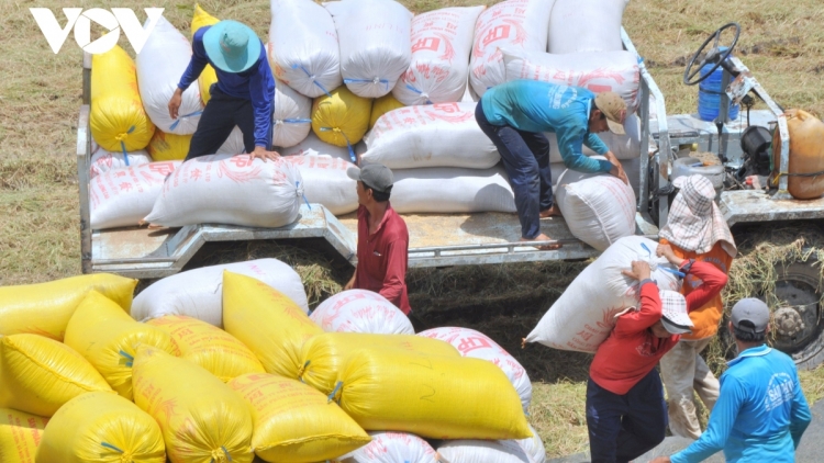 Đơơng pa câl ch’nêêh ooy k’tiêc k’ruung n’lơơng âng Việt Nam k’dâng đơc vêy mă tươc 4,5 tỷ đô la Mỹ